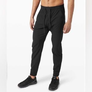 Lululemon Black ABC Jogger Woven-air, Medium, regular length